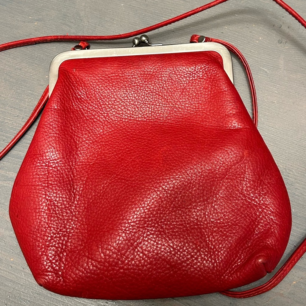 HOBO Red Pebbled Leather Kiss-Lock Crossbody